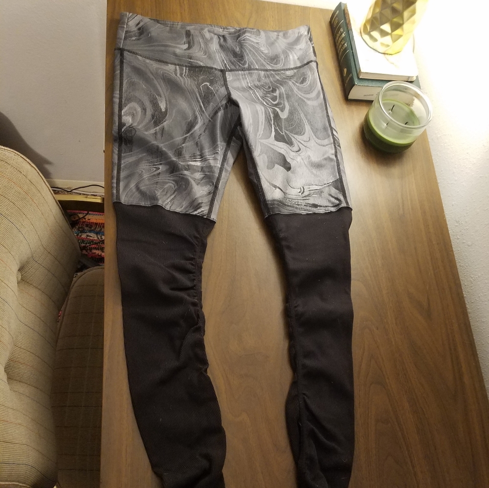 Alo yoga leggings tie dye